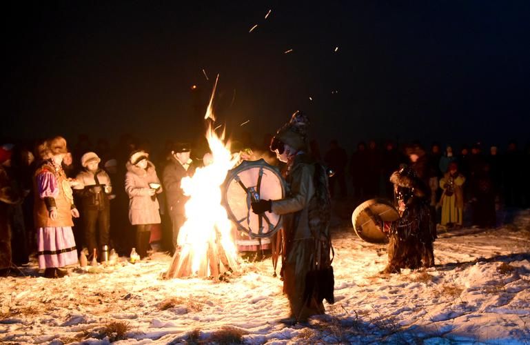 Сибирь в зеркале озёр
