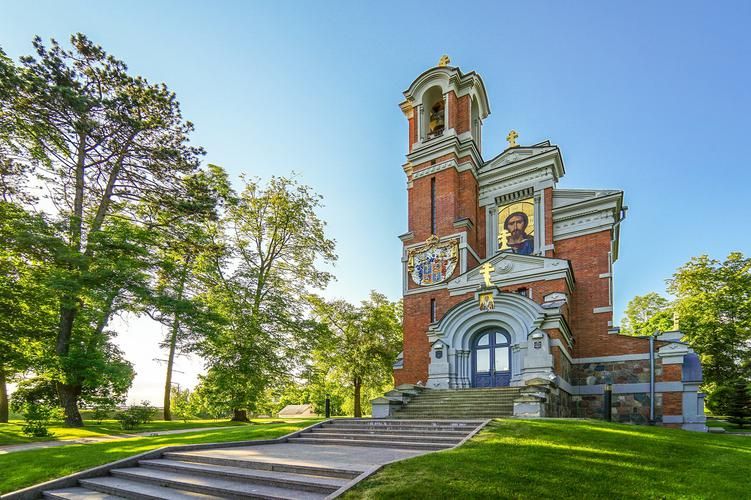 Автобус | Минск: где сердце Беларуси бьётся тише, но сильнее