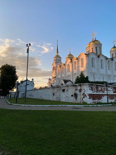 Белокаменный Владимир: прогулка по древним улицам и соборам