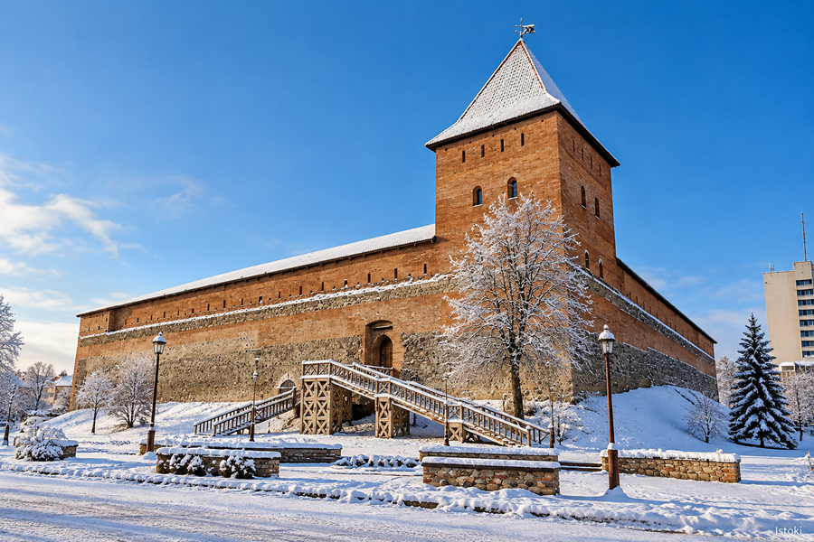 Автобус| Новогодние огни над старинными замками из Твери