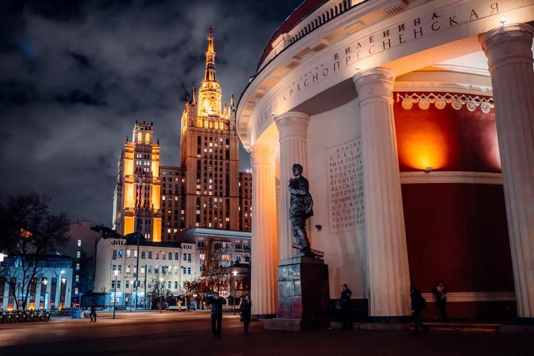 Столичный дуэт: Петербург и Москва