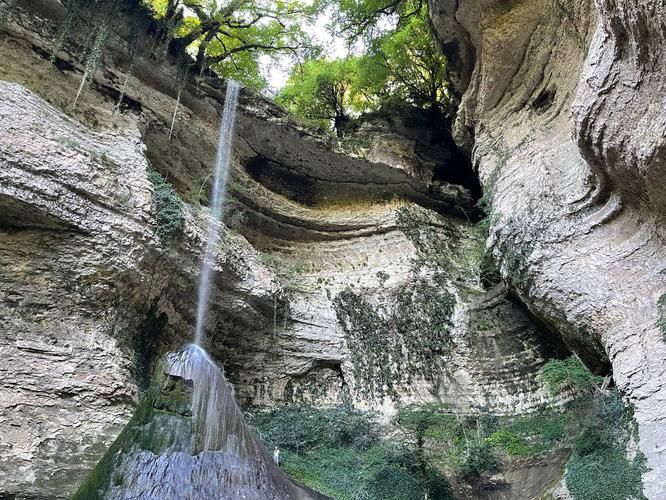 Мелодия Абхазии: путешествие сквозь пейзажи и легенды