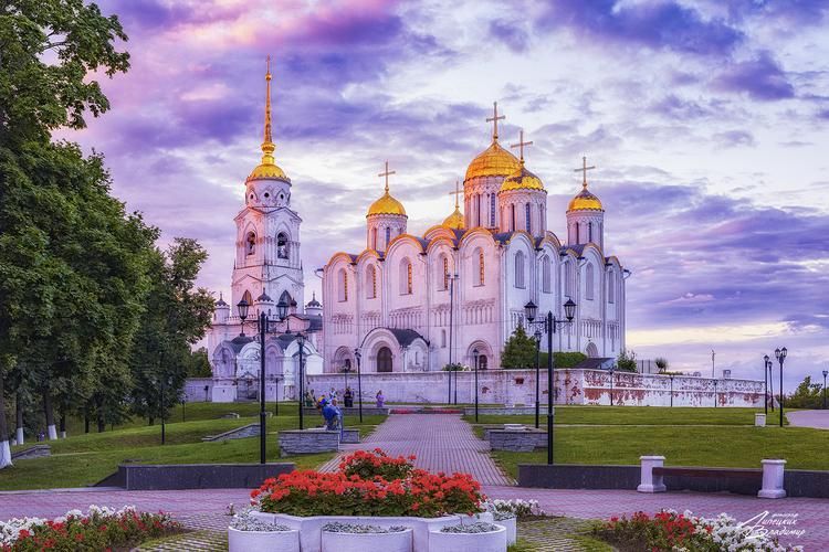 Белокаменный путь: от золотых куполов до теней